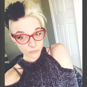 Meet your Posher, Nikki